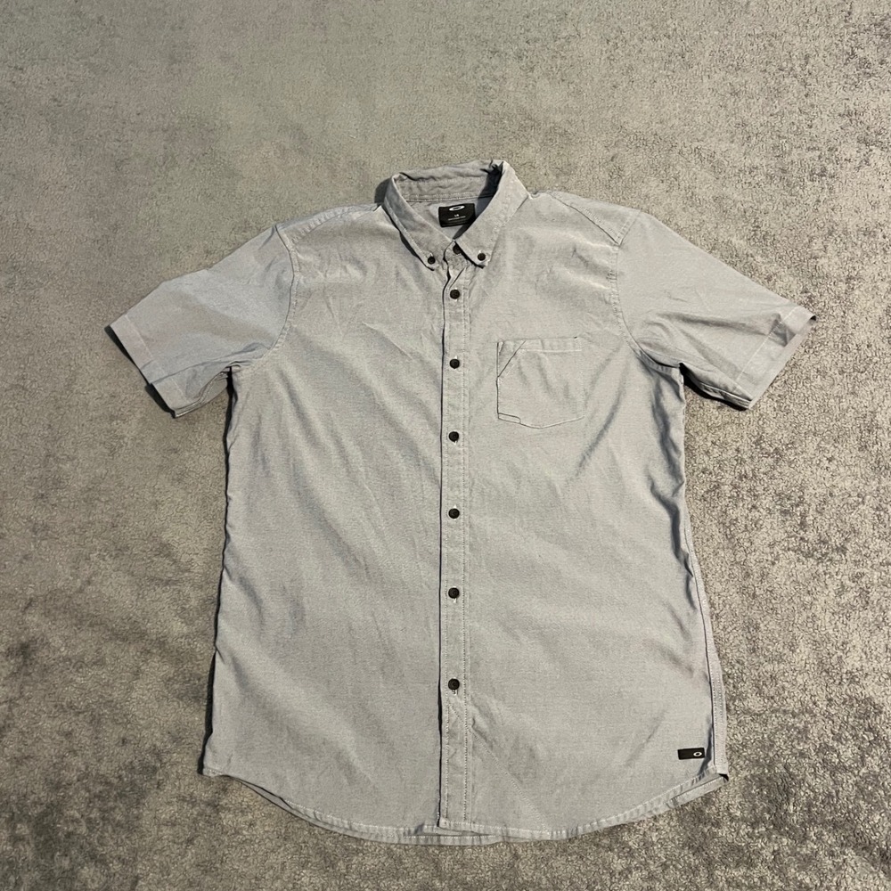 Y2K Oakley Mens Slim Fit Short Sleeve Button Down Shirt Grey Large